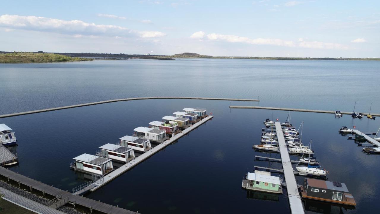 Hausboote Marina Braunsbedra Villa Luaran gambar