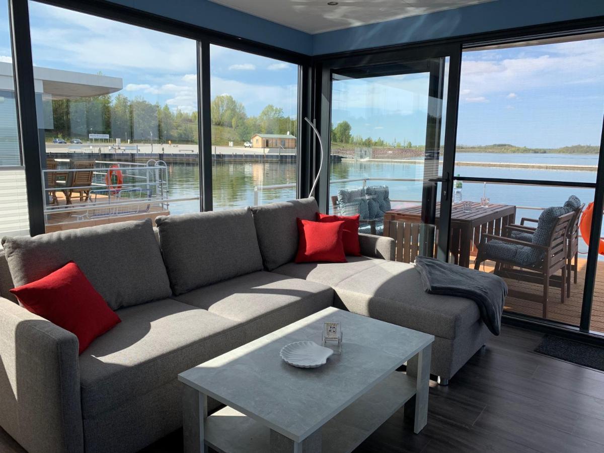 Hausboote Marina Braunsbedra Villa Luaran gambar